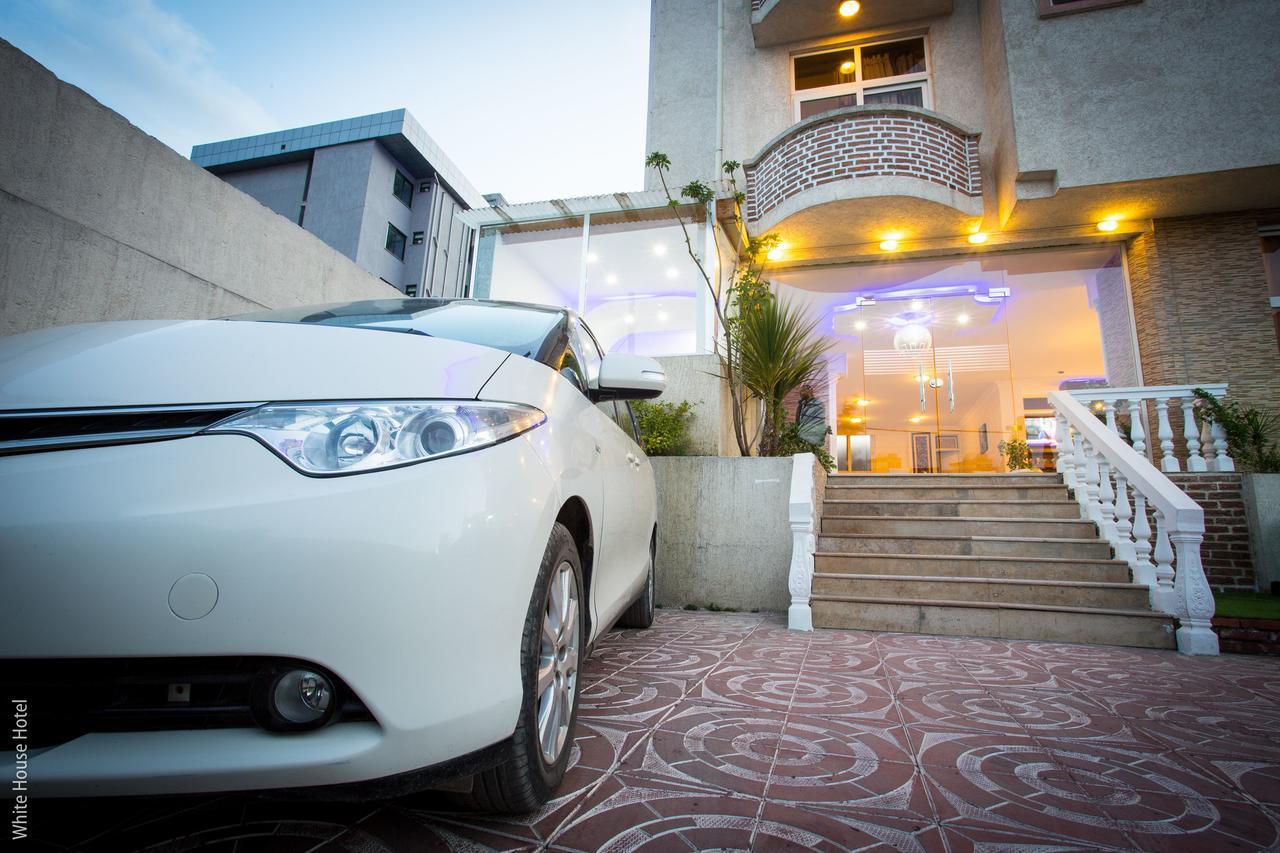 White House Addis Hotel Exterior photo
