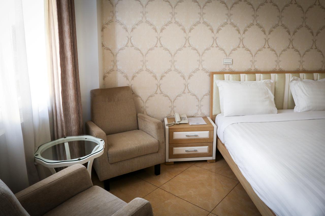 White House Addis Hotel Exterior photo