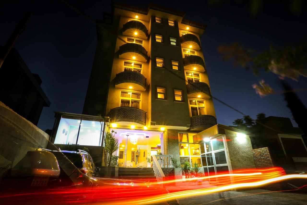 White House Addis Hotel Exterior photo