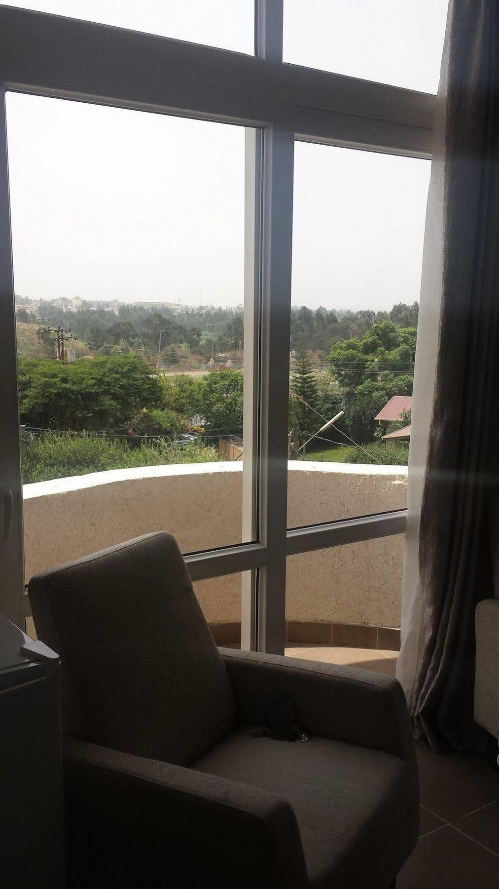 White House Addis Hotel Exterior photo